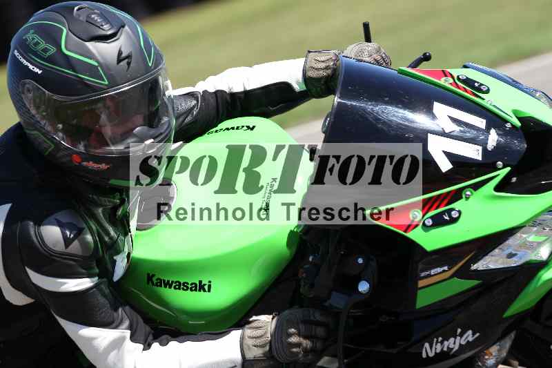 /Archiv-2025/42 07.08.2025 Peter Studer Girls Day ADR/Gruppe pink/11